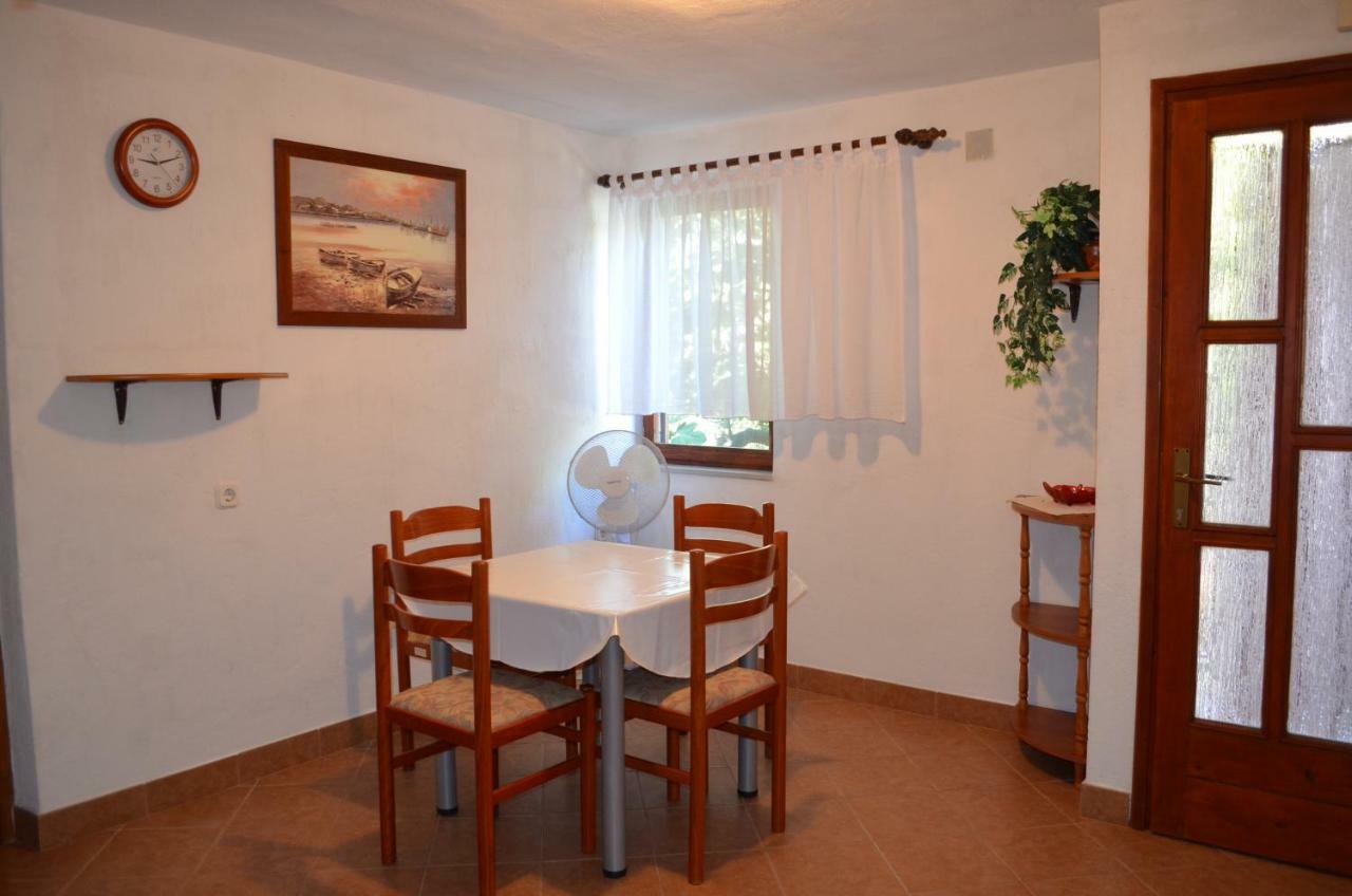 Holiday Home Garina Draga Bašćanska Exterior foto